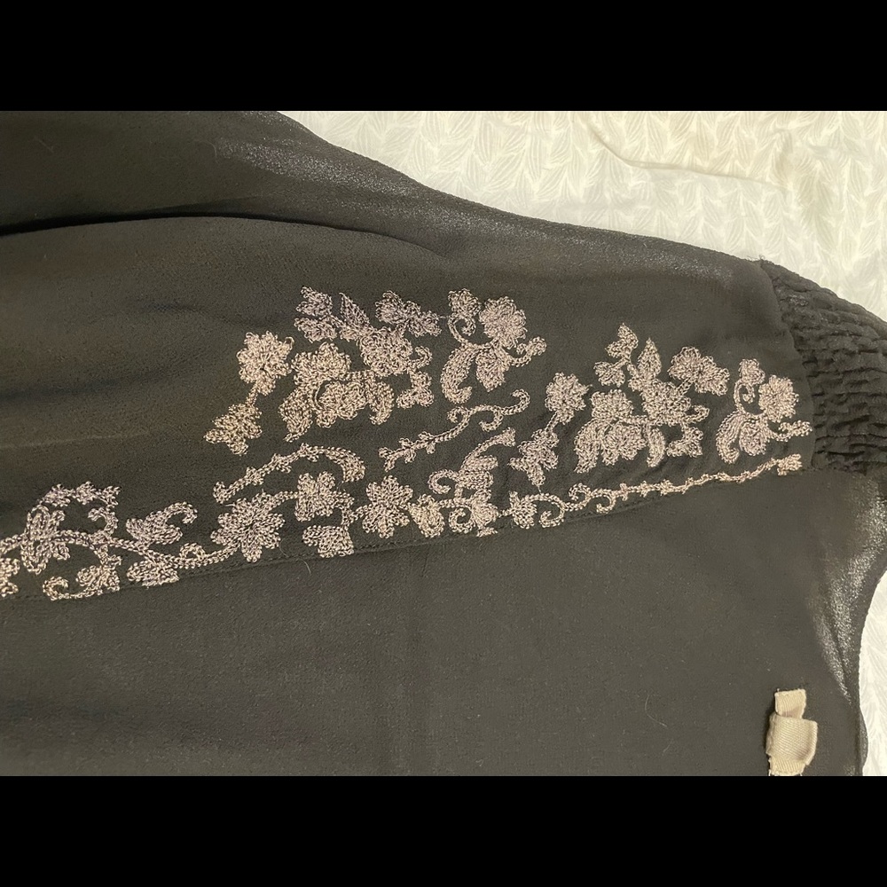 Vest - Picture 3 of 4